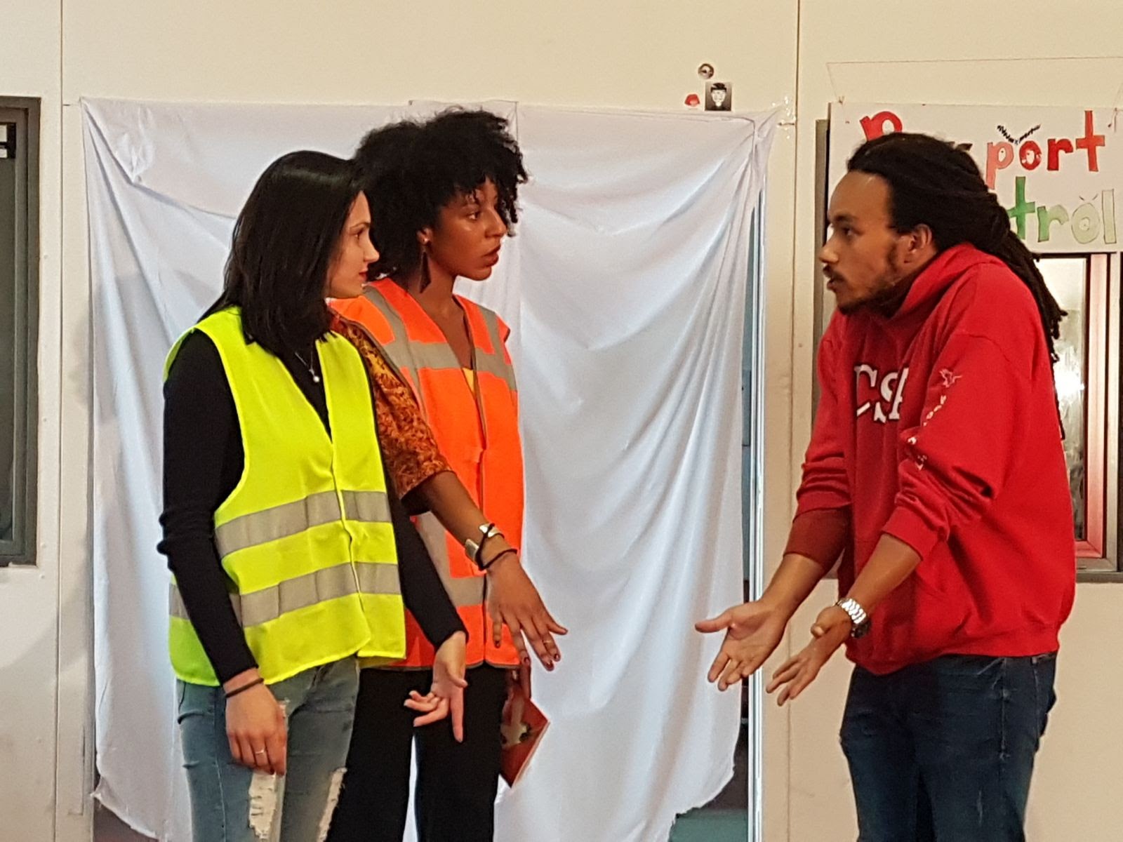 3 members of the participatory theatre